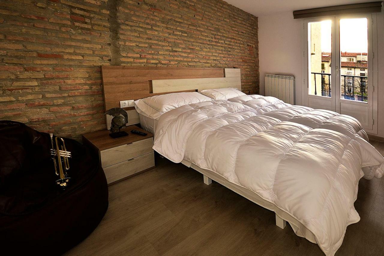 Casas Uva Plaza Mercado Logroño Exterior foto